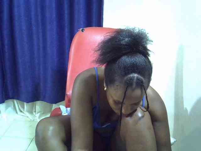 Sexyevonne webcam