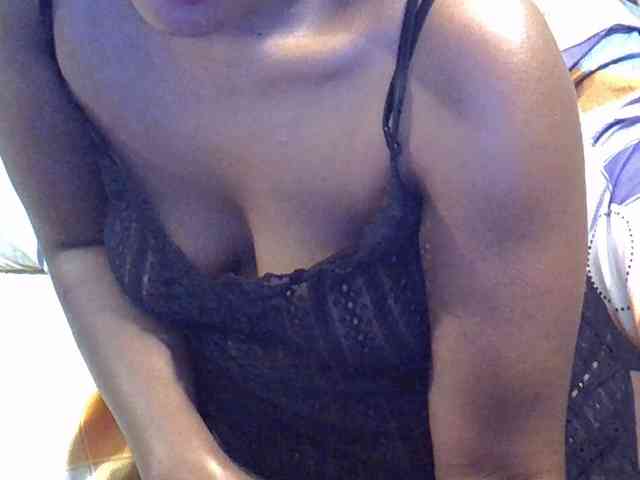 Sexyevonne webcam