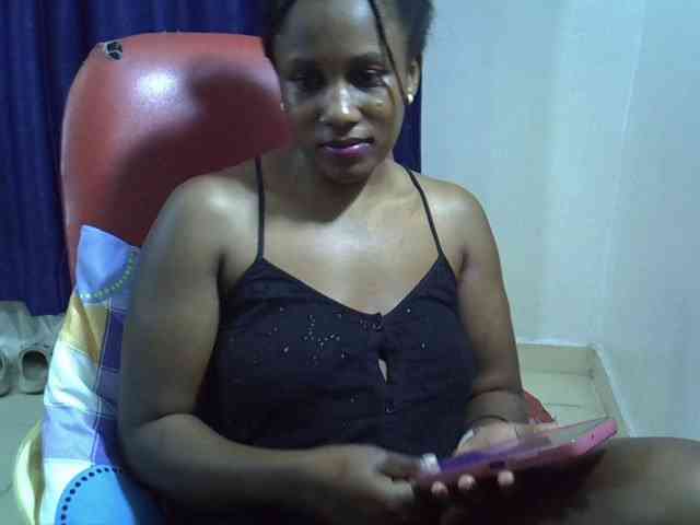Sexyevonne webcam