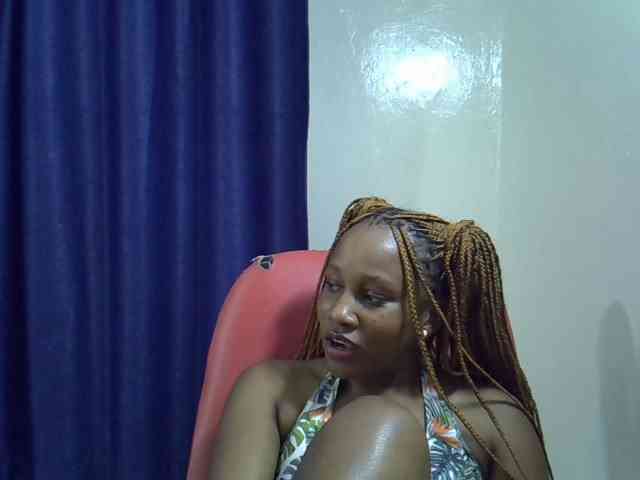 Sexyevonne webcam