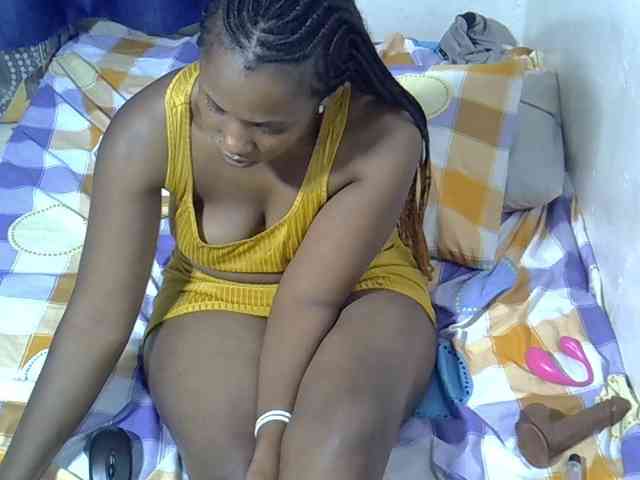 Sexyevonne webcam