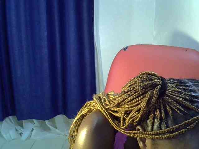 Sexyevonne webcam
