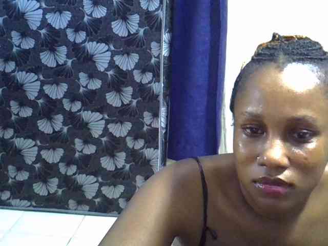 Sexyevonne webcam