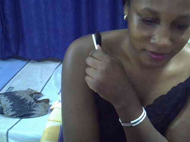Sexyevonne webcam