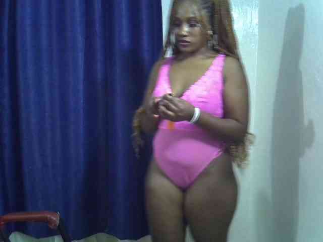 Sexyevonne webcam