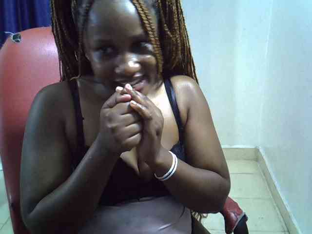 Sexyevonne webcam
