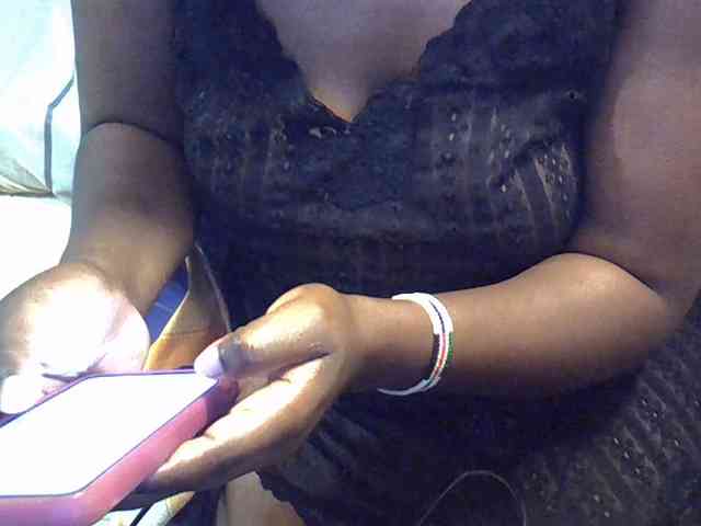 Sexyevonne webcam