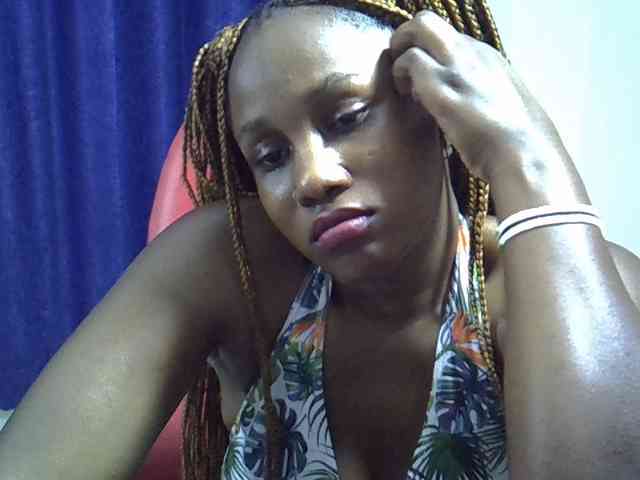 Sexyevonne webcam