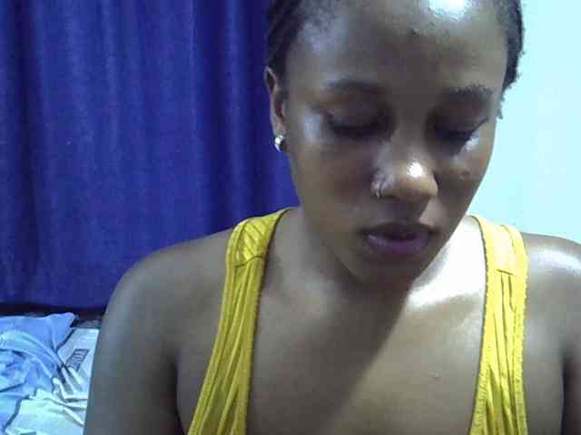 Sexyevonne webcam