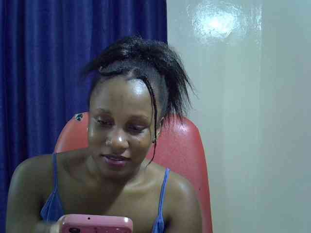Sexyevonne webcam