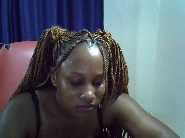 Sexyevonne webcam