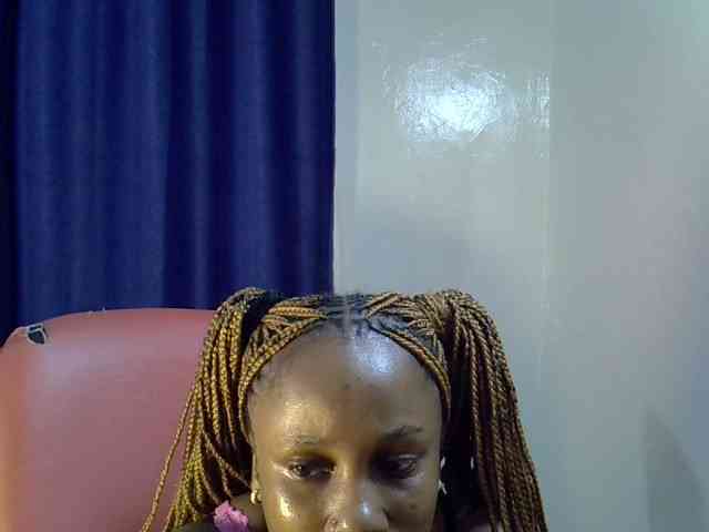 Sexyevonne webcam