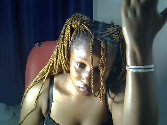 Sexyevonne webcam