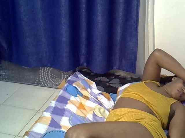 Sexyevonne webcam