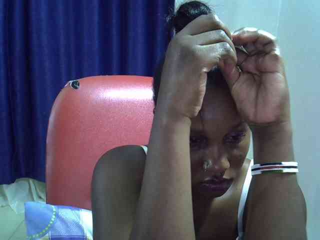 Sexyevonne webcam