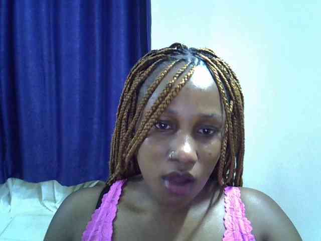 Sexyevonne webcam