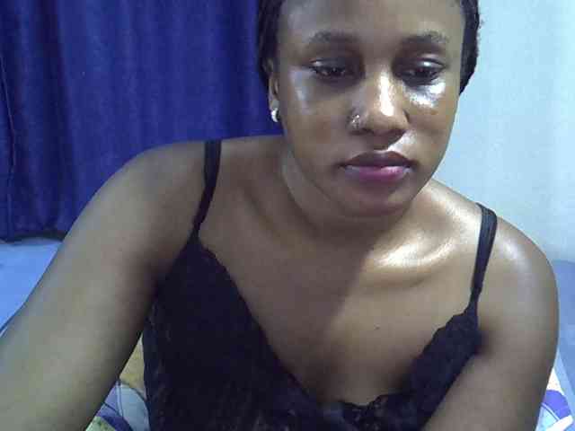 Sexyevonne webcam