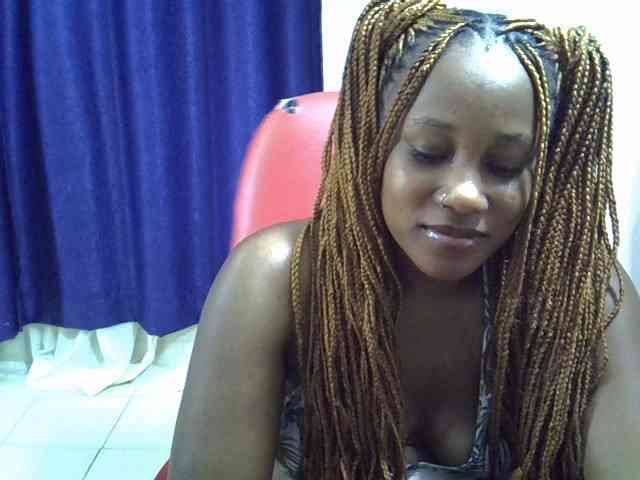 Sexyevonne webcam