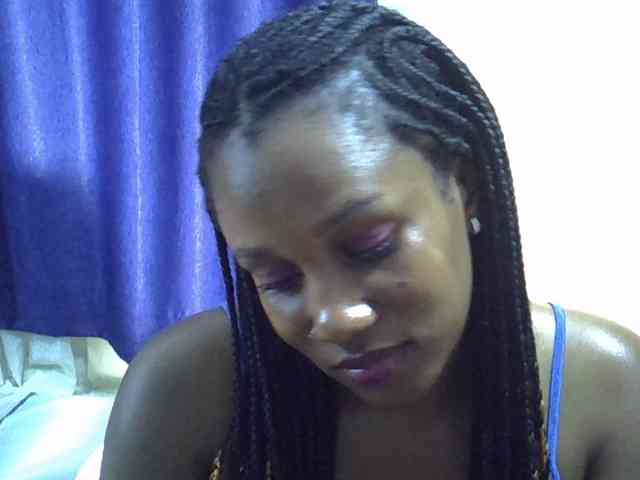 Sexyevonne webcam
