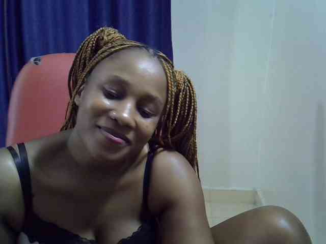 Sexyevonne webcam