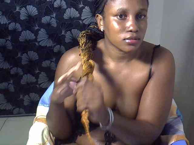 Sexyevonne webcam