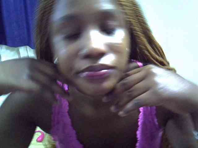 Sexyevonne webcam
