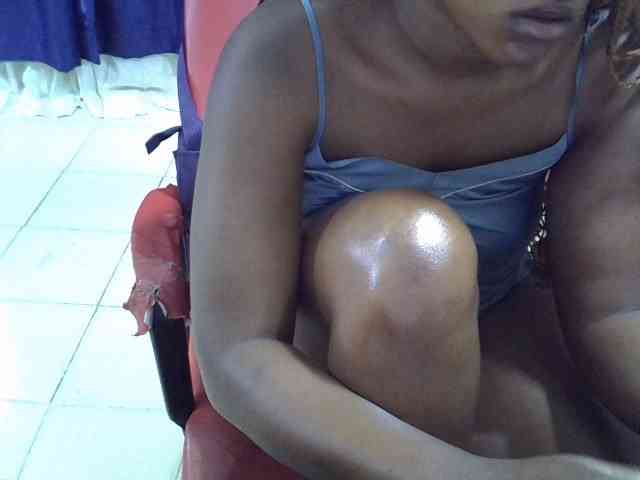 Sexyevonne webcam