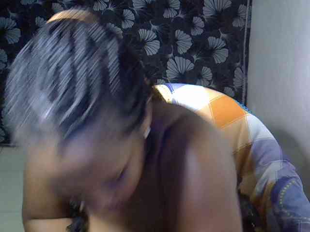 Sexyevonne webcam
