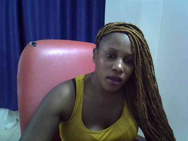 Sexyevonne webcam