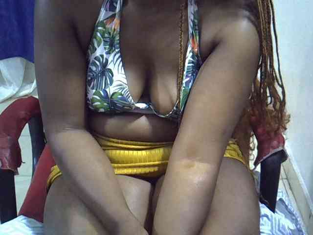Sexyevonne webcam