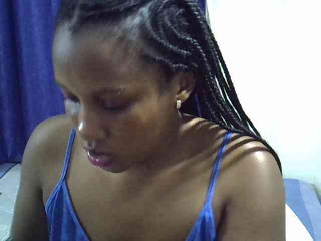 Sexyevonne webcam