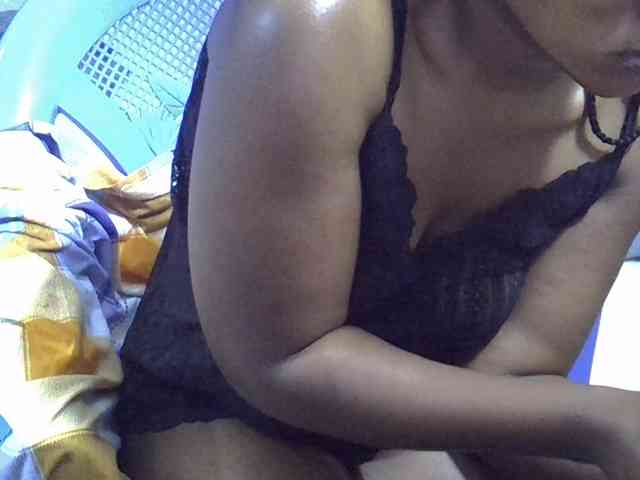 Sexyevonne webcam