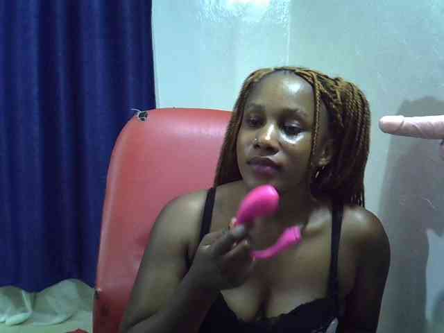Sexyevonne webcam