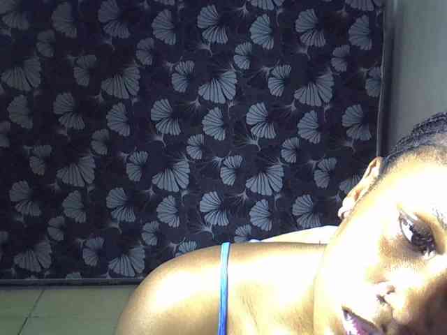 Sexyevonne webcam