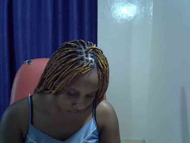 Sexyevonne webcam