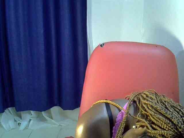 Sexyevonne webcam