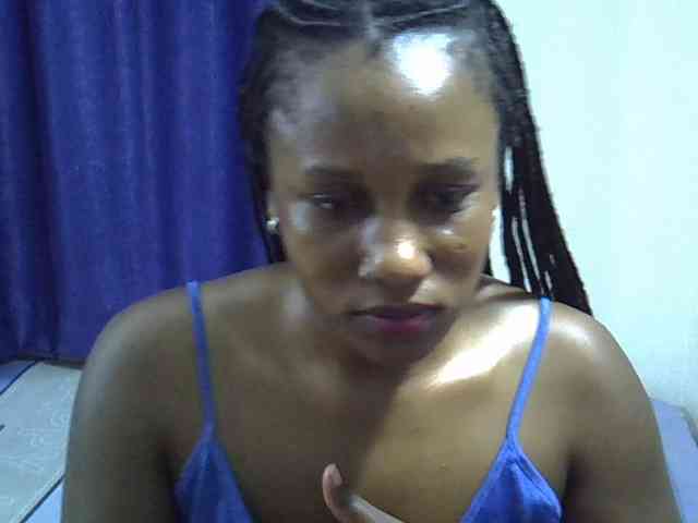 Sexyevonne webcam