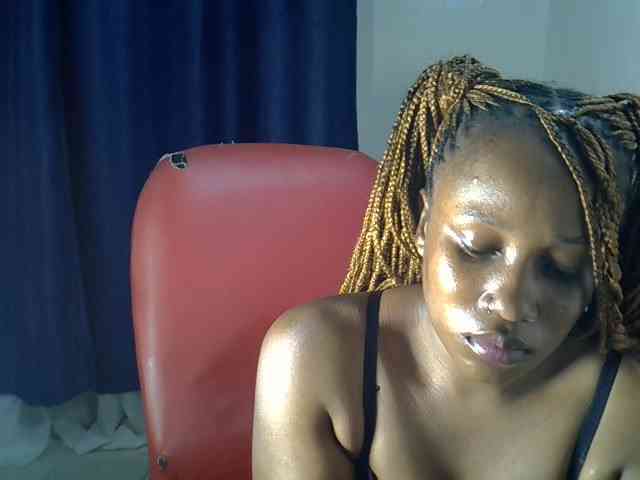 Sexyevonne webcam
