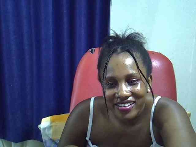 Sexyevonne webcam