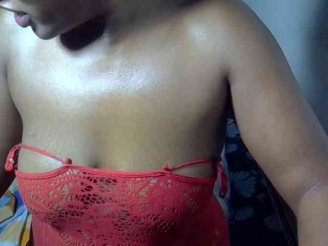 Sexyevonne webcam
