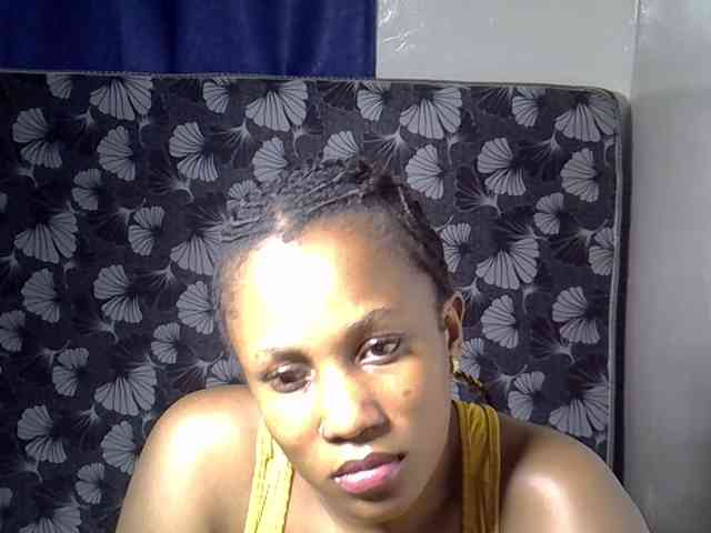 Sexyevonne webcam