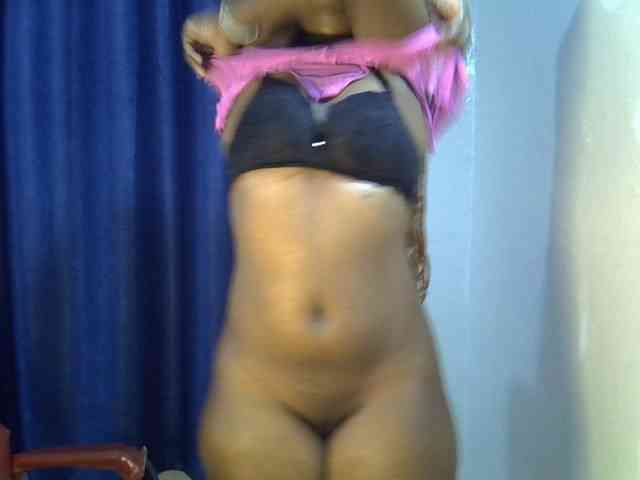Sexyevonne webcam