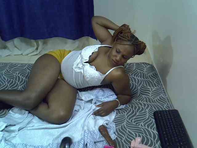Sexyevonne webcam