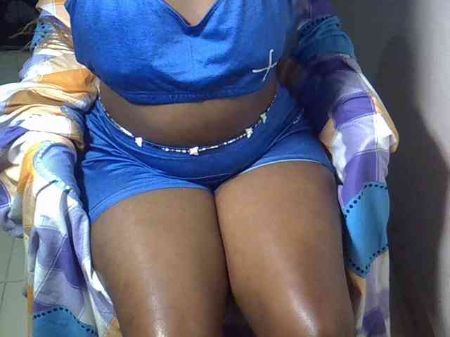 Sexyevonne webcam