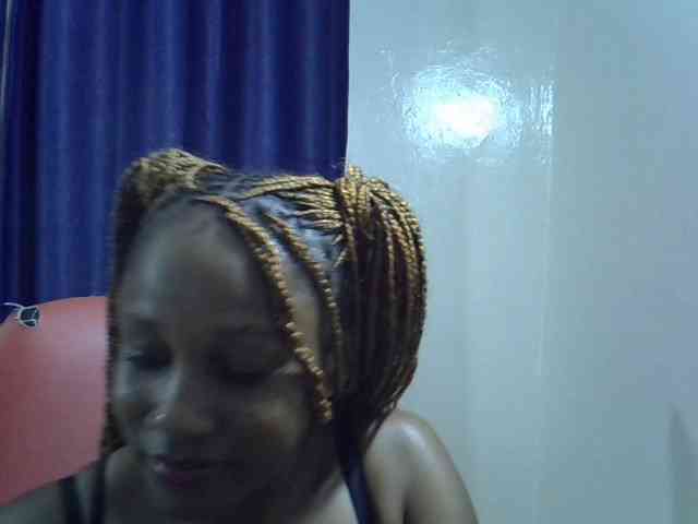 Sexyevonne webcam