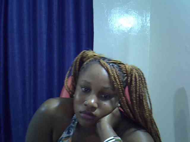 Sexyevonne webcam