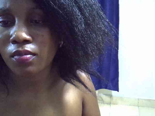 Sexyevonne webcam
