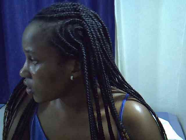 Sexyevonne webcam