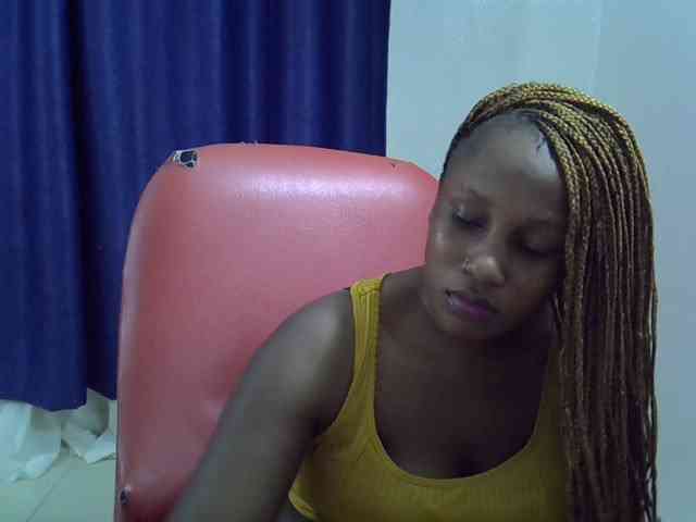 Sexyevonne webcam