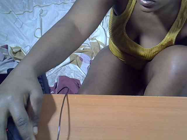Sexyevonne webcam